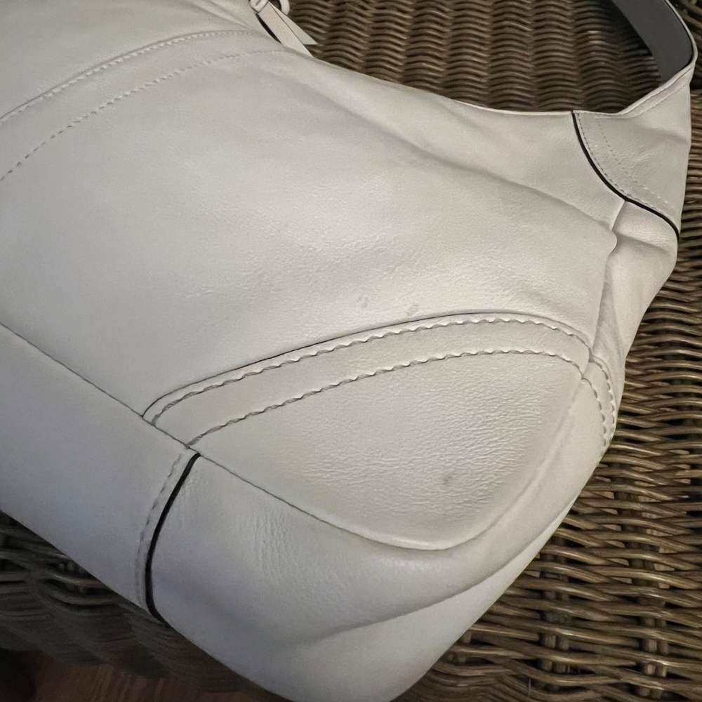 Coach Hampton White leather hobo with tassel - Picture 7 of 10